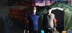 市文旅集團一線戰(zhàn)“疫”之：黨旗飄揚在門外，黨旗扎根在心里，53歲和35歲黨員成絕佳搭檔