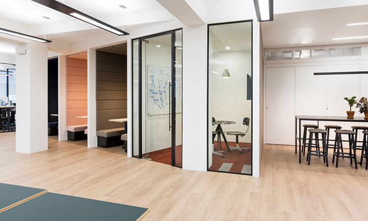 徐匯漕河涇軟件開發(fā)公司會(huì)議室裝修效果圖