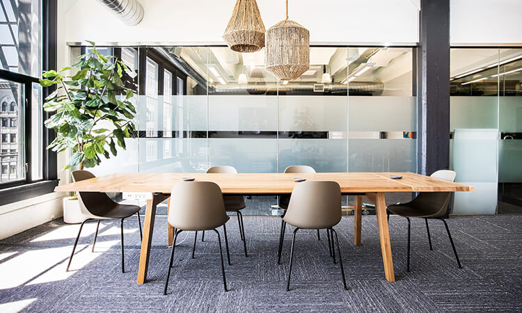 優(yōu)雅的上海辦公室裝修環(huán)境，如何影響企業(yè)營運效率？