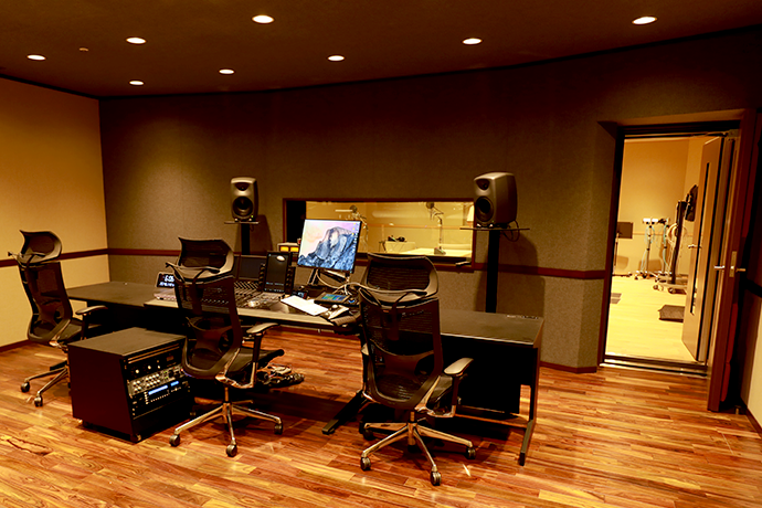 可以集中精力于游戲開發(fā)的辦公室環(huán)境設(shè)計(jì)