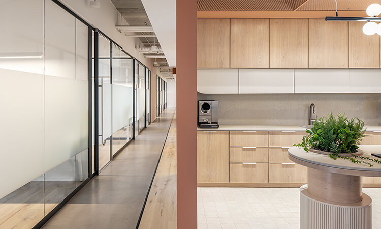 辦公室翻新完工