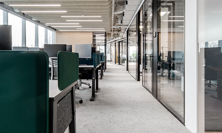 上海辦公室裝修公司設(shè)計師繪制區(qū)